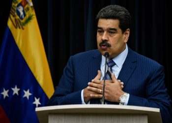 Ex-magistrado, crítico de Maduro, deserta e vai para os EUA