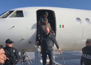 Battisti chega à Itália após 37 anos de fuga