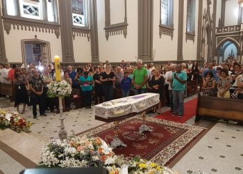 VELÓRIO: As últimas homenagens à Dom Silvestre Scandian