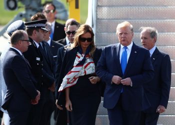 Reuniões e protestos marcam 2º dia de visita de Trump ao Reino Unido