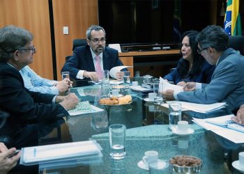 MEC atende pedido de Rose e libera R$ 13 milhões para Ufes e Ifes