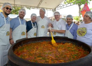 Conceição da Barra /ES entra para o Guiness Book com a “Maior Moqueca do Mundo”