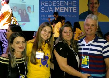 Alunos da rede pública de Nova Venécia recebem bolsas de estudo do Instituto Ponte