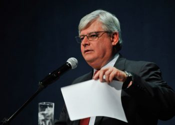 PF fez operação de busca e apreensão na casa e escritório de Janot