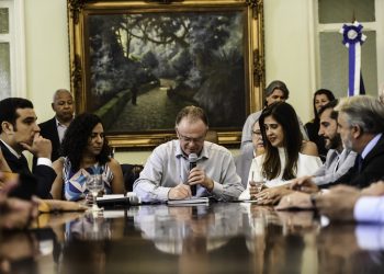Detran|ES autoriza sinalização em 12 municípios para proteção da vida no trânsito
