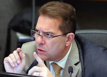 No ES juiz deve verificar superlotação antes de mandar internar jovem, decide STJ