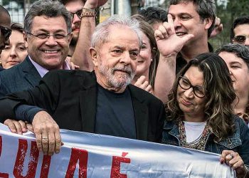LULA LIVRE