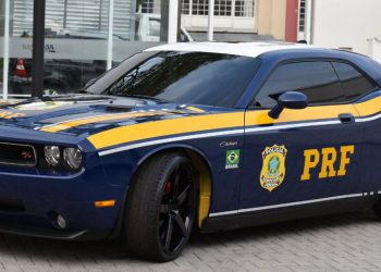 PRF passa a usar Dodge Challenger apreendido em ação contra o tráfico