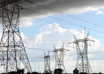 Aneel suspende corte de energia por inadimplência por 90 dias