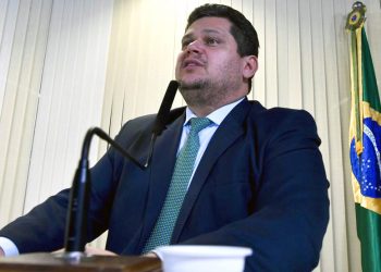 Proposta de socorro a estados prevê congelamento de salários até 2021