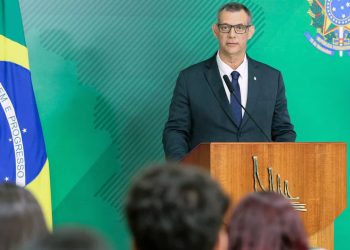 Porta-voz da Presidência, Otávio Rêgo Barros está com Covid-19