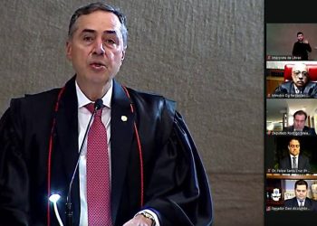 Em sessão cerimônia virtual, Barroso toma posse como presidente do TSE