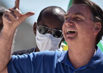 Apoio de militares a ataques de Bolsonaro amplia tensão em Brasília