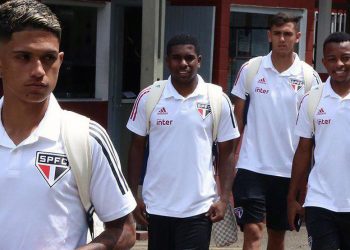 Barcelona contrata promessa do São Paulo e põe multa de R$ 1,9 bilhão