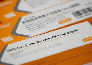 Covid-19: Anvisa autoriza importação de matéria-prima para vacina