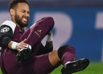 Técnico do PSG confirma lesão de Neymar e prevê volta após 3 semanas