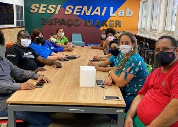 Catadores de materiais reciclados participam de 13ª Semana do Plástico