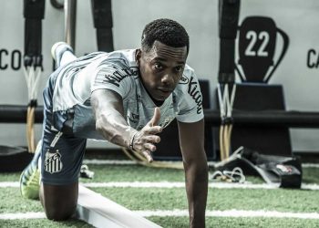 Santos quer antecipar término de contrato de Robinho