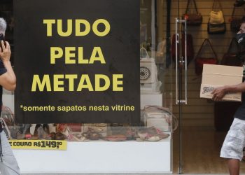Intenção de Consumo das Famílias cai 0,6% em fevereiro