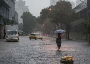 Inmet alerta que chuvas continuarão fortes no Centro-Oeste e Sudeste