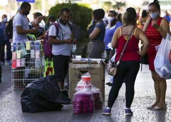 Intenção de Consumo das Famílias cresce 0,6% em março