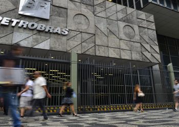 Petrobras anuncia nova alta nos preços da gasolina, diesel e gás