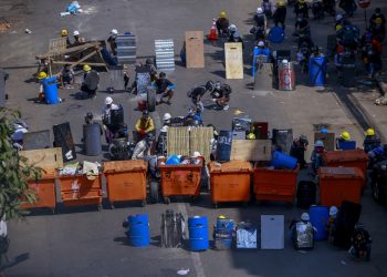 Manifestantes voltam às ruas em Mianmar após 38 serem mortos no dia mais violento da repressão