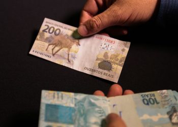 Déficit primário em fevereiro cai em relação ao do ano passado
