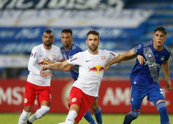 Sul-Americana: Bragantino apaga no segundo tempo e perde do Emelec
