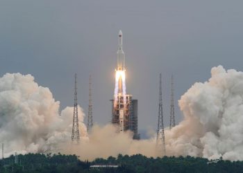 China lança módulo principal da sua 1ª estação espacial permanente