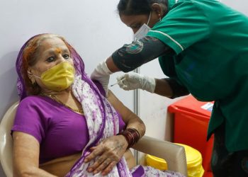 Covid-19: Índia tem recorde de casos; Mumbai prepara novo lockdown