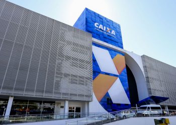 Auxílio emergencial é pago a beneficiários do Bolsa Família com NIS 5
