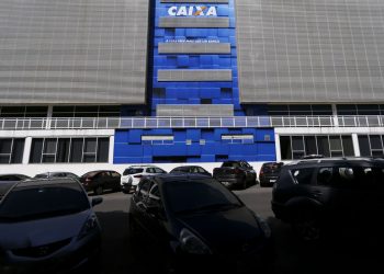 Auxílio emergencial é pago a beneficiários do Bolsa Família com NIS 6