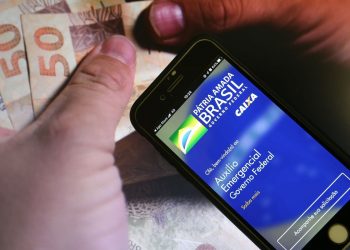 Trabalhadores nascidos em maio podem sacar auxílio emergencial