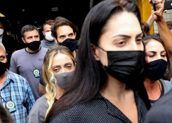 MPRJ denuncia mãe de Henry e Dr. Jairinho pela morte da criança