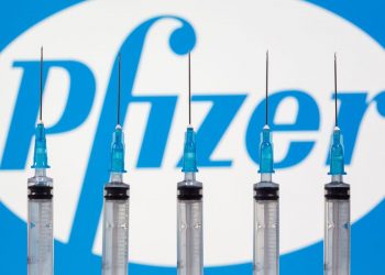 Governo começa a distribuir hoje lote de 1 milhão de vacinas da Pfizer