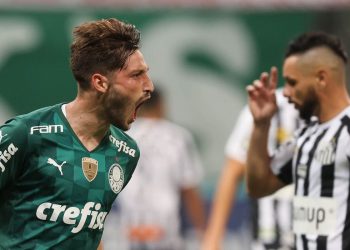 Palmeiras vence Santos e continua vivo no Paulista