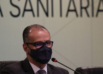 Presidente da Anvisa apela à população que tome segunda dose da vacina