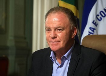 Governador participa de evento que marca retomada da Amcham no Espírito Santo
