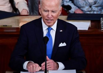 EUA doarão 500 milhões de vacinas a mais de 90 países