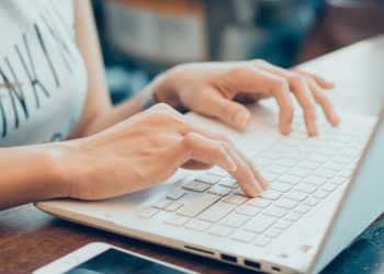 Governo do Estado abre 7.500 vagas do Qualificar ES on-line exclusivas para mulheres