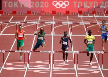 Esportes Alison dos Santos brilha nas eliminatórias dos 400 m com barreiras