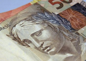 Caixa paga hoje auxílio emergencial a nascidos em junho