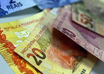 Economia Mercado financeiro eleva projeção da inflação para 6,11%