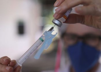 Saúde Ministério distribui mais de 160 milhões de vacinas contra covid-19