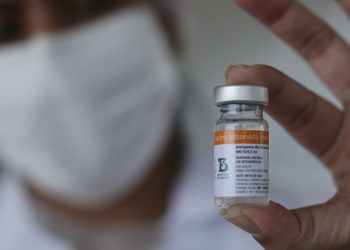 Saúde Pesquisa mostra que apenas 32 cidades receberam vacinas vencidas