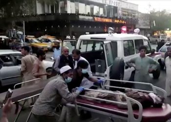 Afeganistão: novo balanço indica pelo menos 95 mortos em explosões