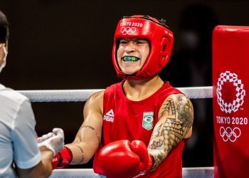 Bia Ferreira e Hebert Conceição vão lutar pelo ouro no boxe
