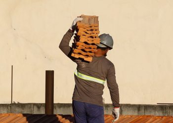 Confiança e intenção de investir sobem na construção, indica CNI