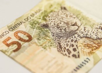 Auxílio Brasil reunirá seis benefícios sociais